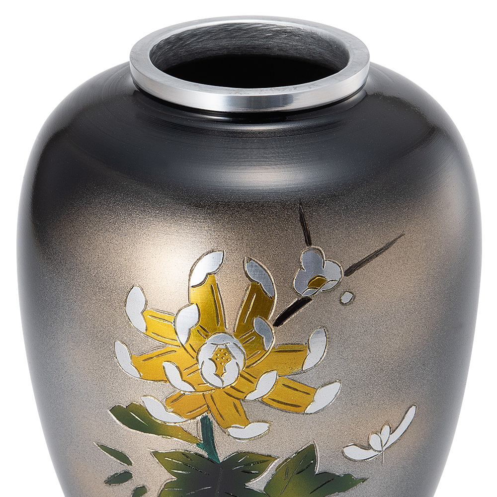 花瓶 仏壇 仏壇に置く花瓶の選び方！色・サイズに決まりは？